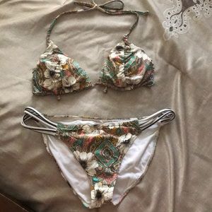 O’Neill reversible swimsuit- new without tags